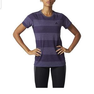Women's Adidas Tshirt xs